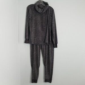 Rene Rofe Gray Loungewear Long Sleeve Shirt and Jogger Set